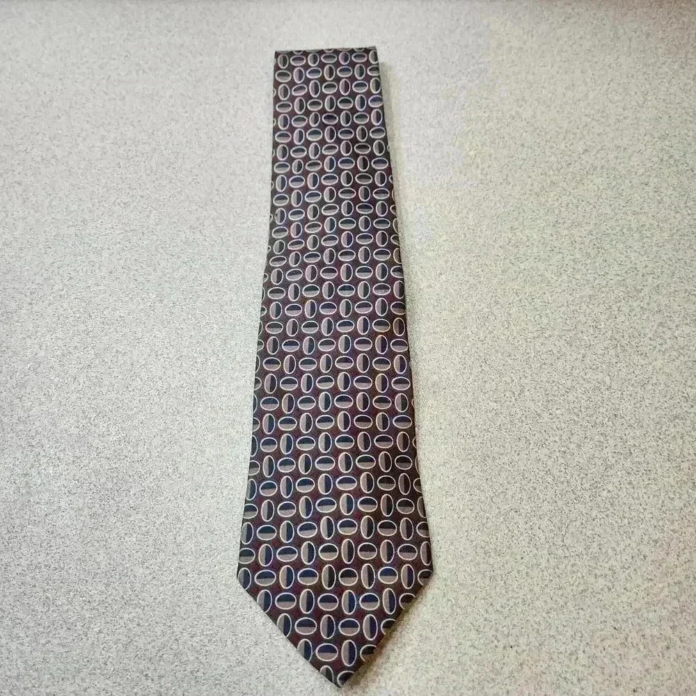 HALSTON Stylish Patterned 100% Silk Neck Tie Made in the USA preppy
